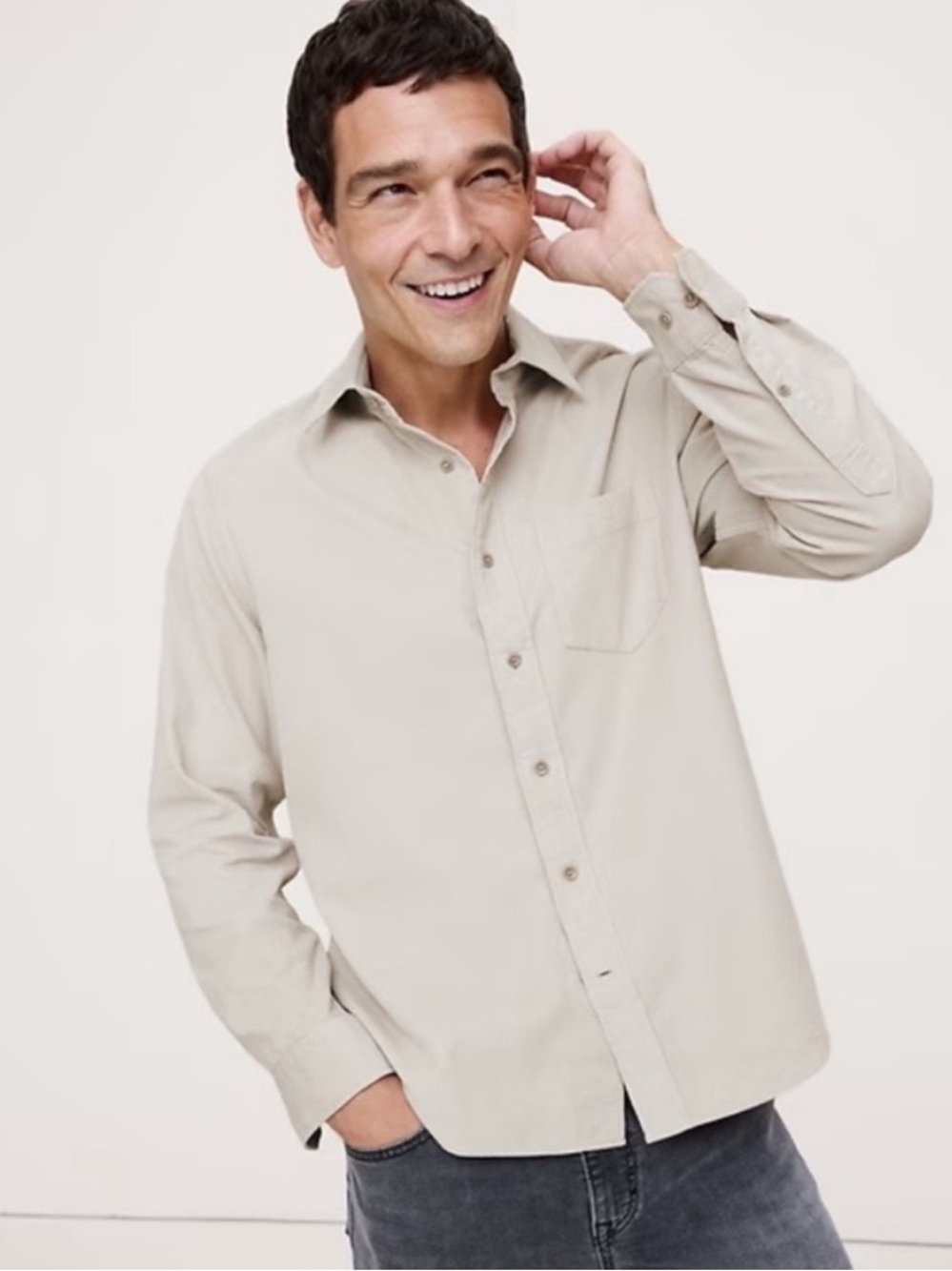 Banana Republic Standard-Fit Lightweight Corduroy Shirt SZ Medium